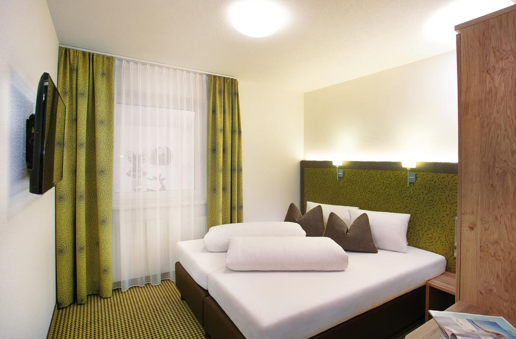 Hotel Garni Chasa Sulai Ішгль Номер фото